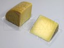 Empacado de cuñas de queso en termoformado al vacío en film flexible